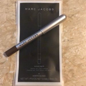 Marc Jacobs highliner